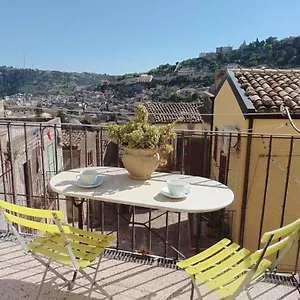 La Grotta Di , Modica Italia